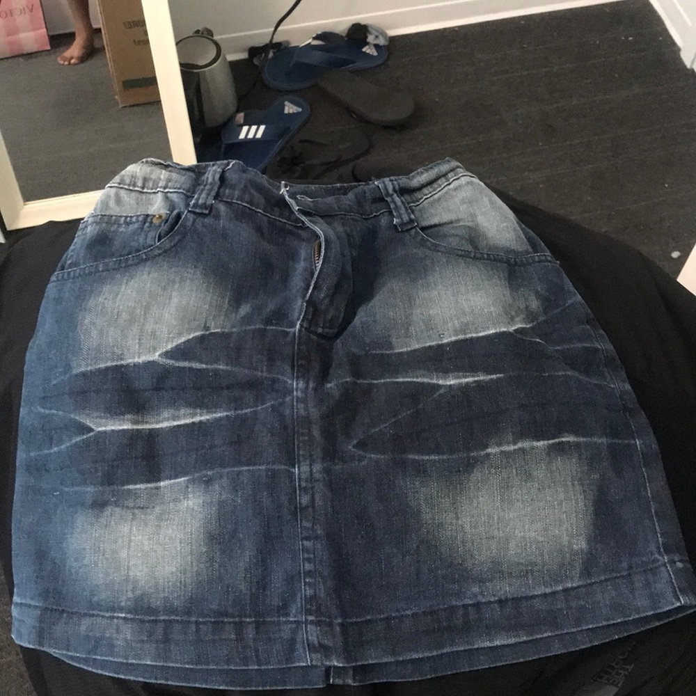 Denim skirt